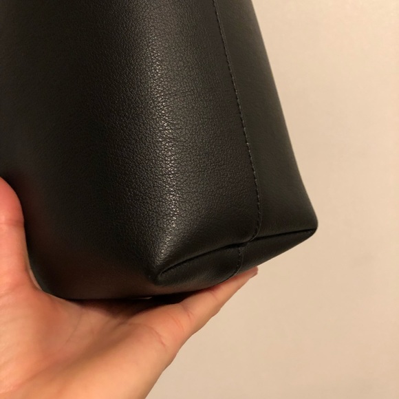 Saint Laurent Leather Tote Bag - Picture 8 of 16